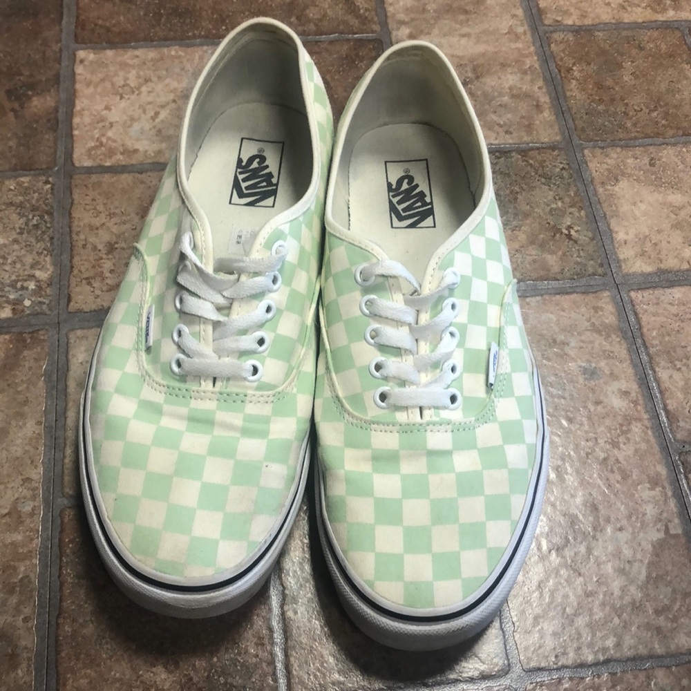 vans authentic checkerboard